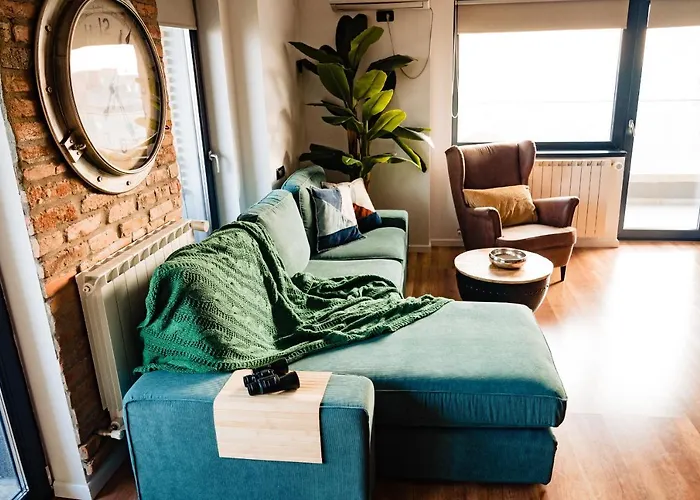 Rooftop Apt With Large Harbor View Terrace