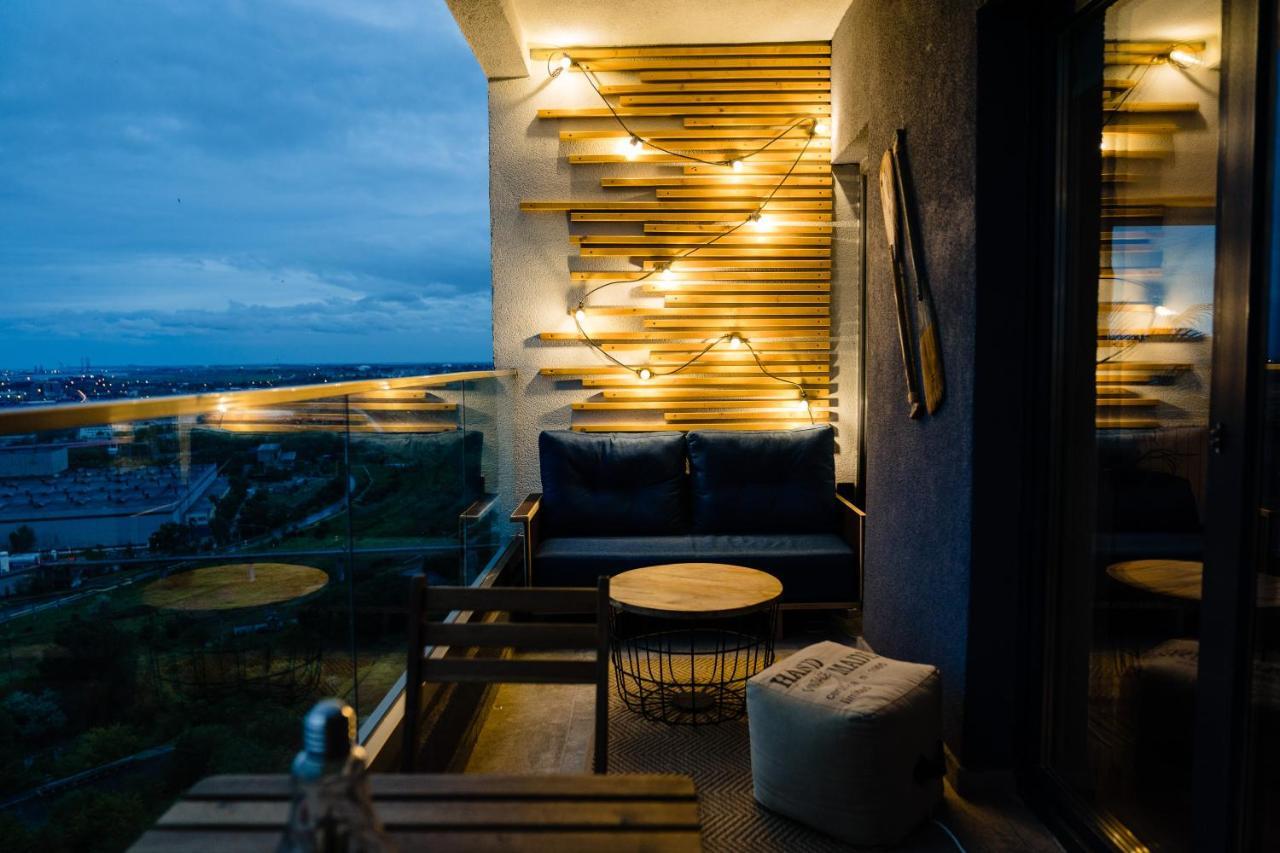 Rooftop With Large Harbor View Terrace *